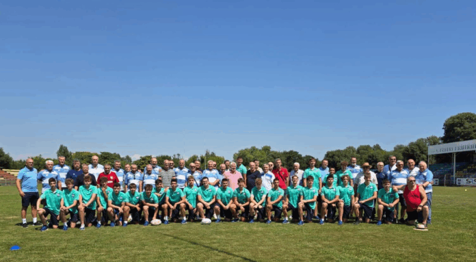 Gloriile rugbyului constănțean și tinerii jucători de la Tomitanii.
