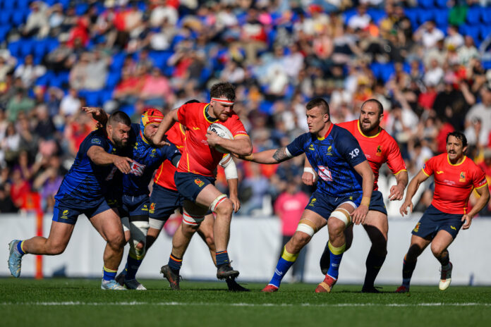 România pierde greu cu Spania.