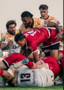 Poza de la meciul de aseară de la faza eseului. Adrian este sus în dreapta pozei